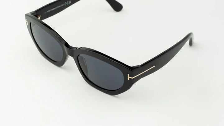 Tom Ford FT 1086/S 01A 55 Kadın  Güneş Gözlüğü -Balansopia